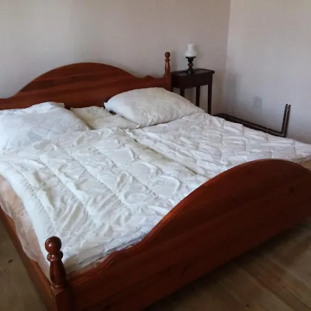 Selska Chalupa S Bazenem A Prostornou Zahradou Vakantiehuis Rostin
